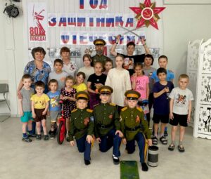Казачата в гостях у детей “Ласточки”