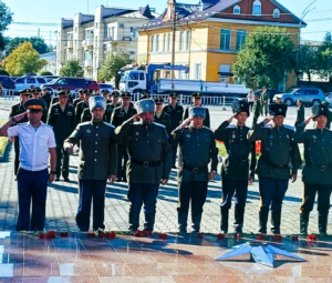 ПАМЯТЬ БЕЗ ГРАНИЦ: КАЗАКИ УССУРИЙСКОЙ СТАНИЦЫ ПОЧТИЛИ ГЕРОЕВ ВМЕСТЕ С ВОЕННОСЛУЖАЩИМИ ШРИ-ЛАНКИ